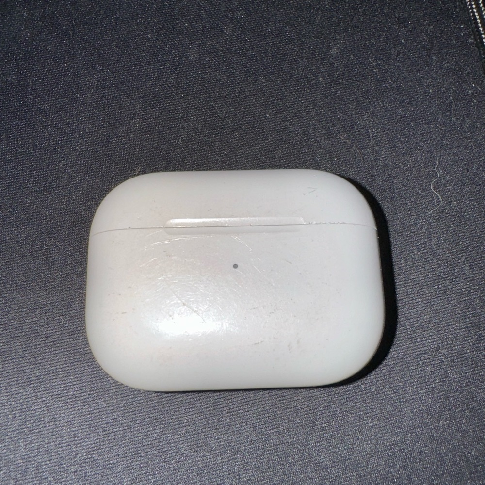 ONLY ONE LEFT Apple AirPods Pro with Wireless Charging Case - White